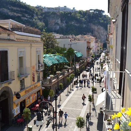 La Piccola Sorrento Hotel Exterior foto